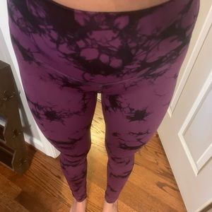 High Rise Wunder Under Tie Dye Leggings